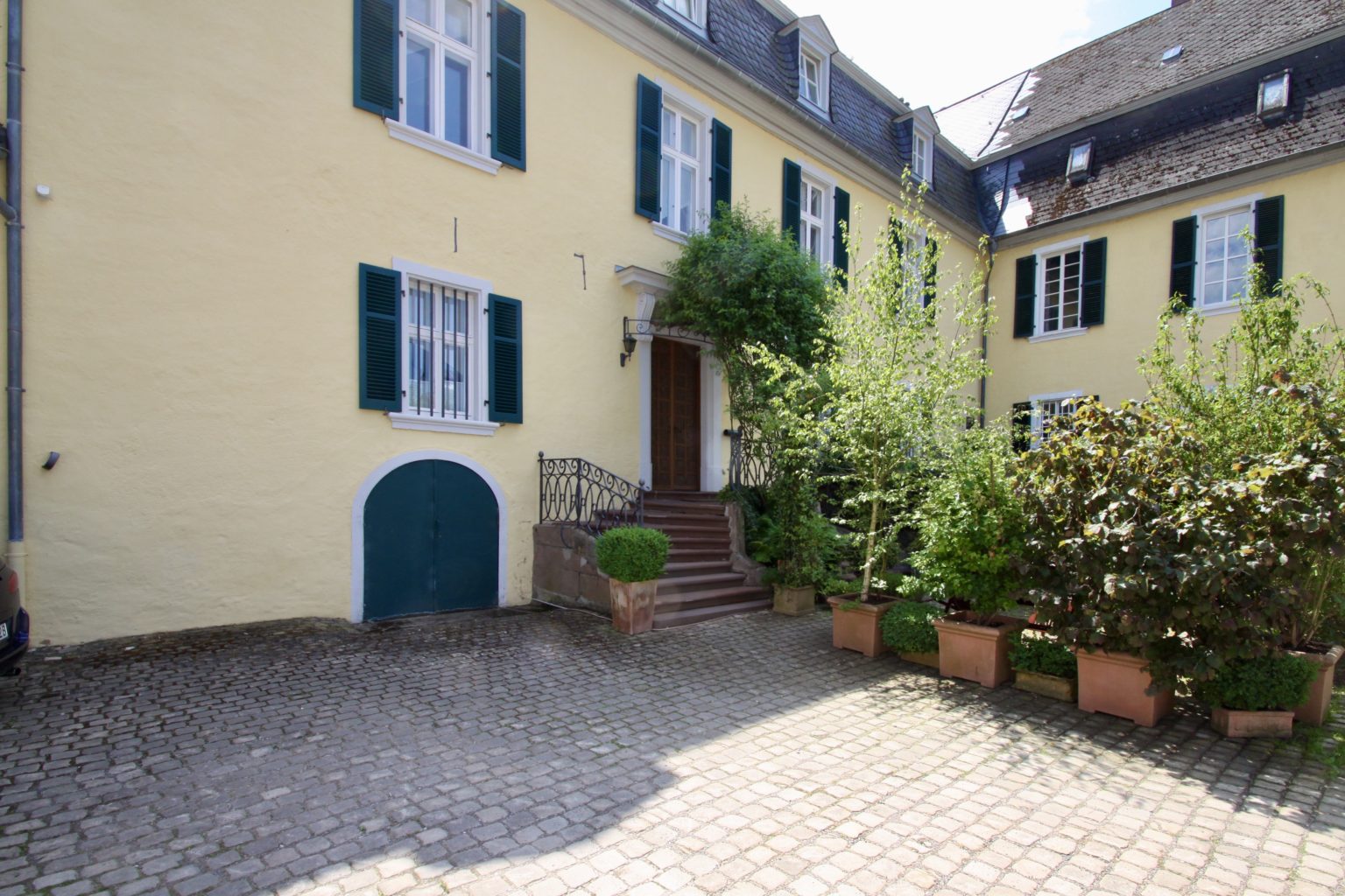Konz-Oberemmel: Herrschaftliche Gutshof-Wohnung.